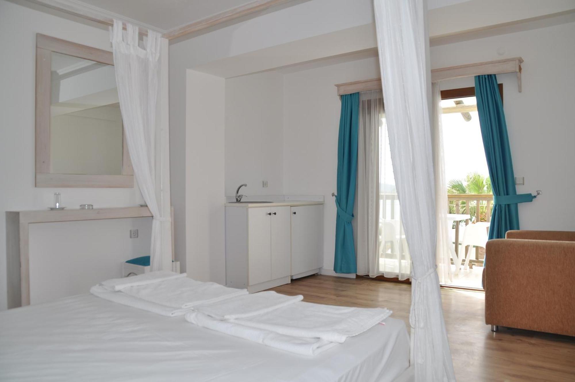 Gumbet Cove Hotel Gümbet Quarto foto